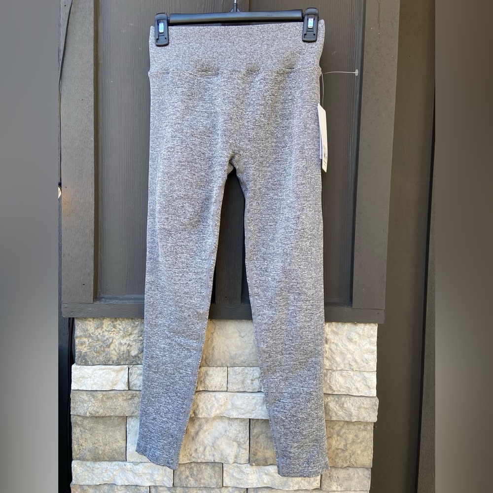 90 Degree By Reflex Charcoal Leggings Size Medium 💕🩶